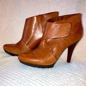 Sexy Nine West heeled Booties
